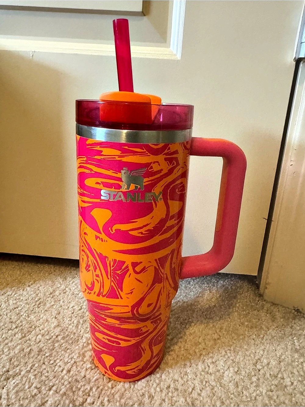 Stanley The Quencher H2.0 FlowState Tumbler 30 oz Pink & Orange Moolah